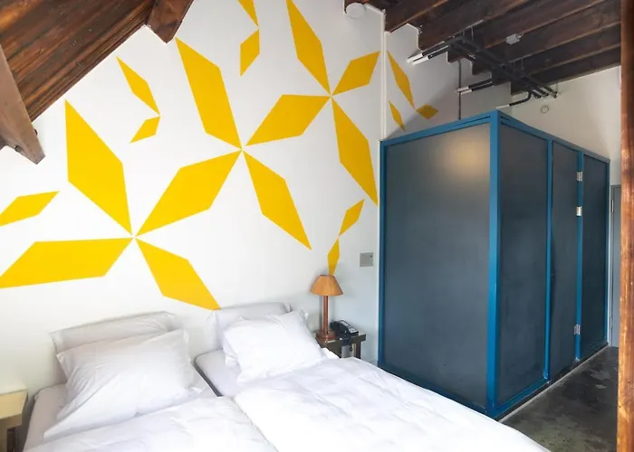 Lloyd Ξενοδοχείο