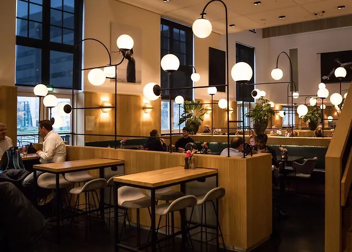 Ξενοδοχείο Lloyd 3*