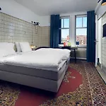 Lloyd 3* Amsterdam