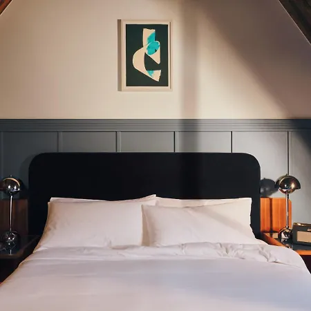 Lloyd Hotel 3*