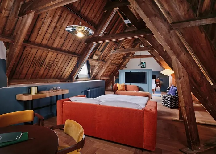 Lloyd 3* Амстердам